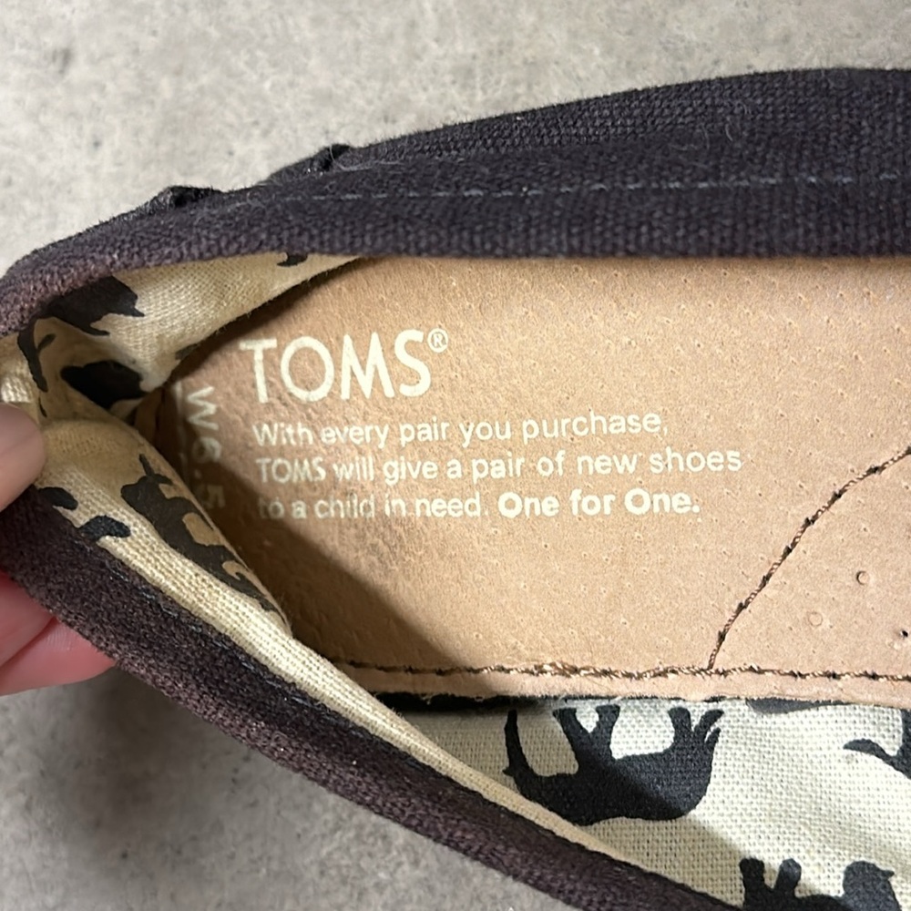 CLASSIC TOMS - Picture 6 of 7
